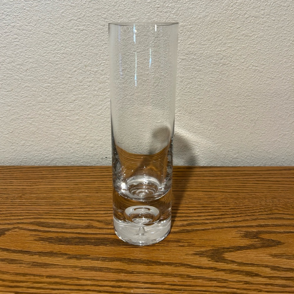 Elegant Debi Lily Vase Illusion Petite Slim 8”